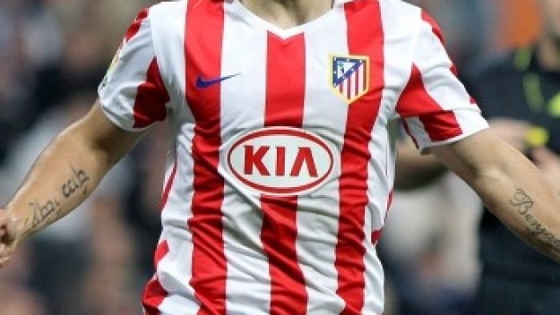 Реал не се отказва от Агуеро