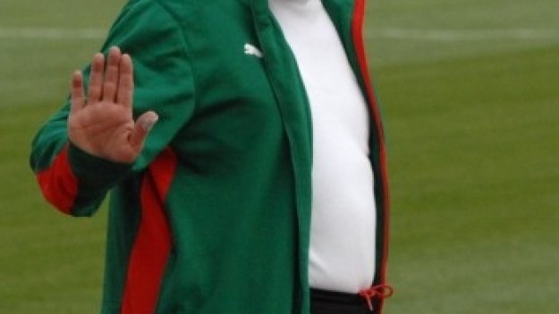 Д-р Мишо Илиев подписа с Левски