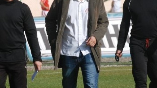 Пирин заложи Лаптопа на дузпата