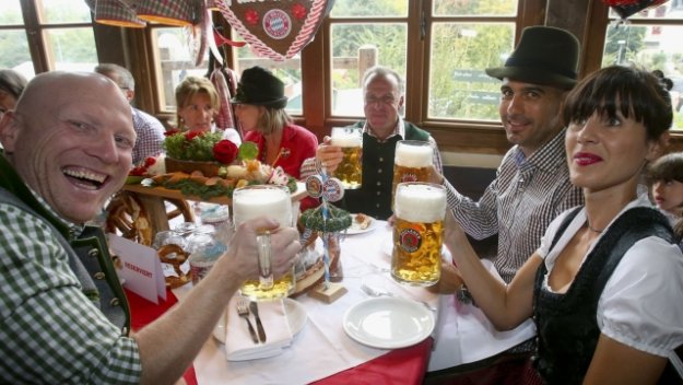 Румениге: Долу ръцете от Гуардиола