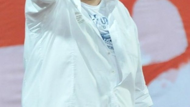 Дучето излезе жив от катастрофа