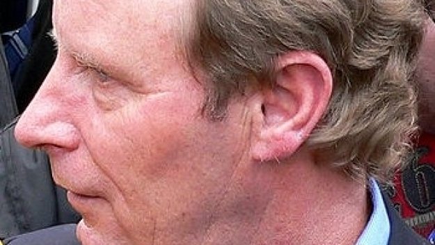 Берти Фогс сензационно поема Уест Хем