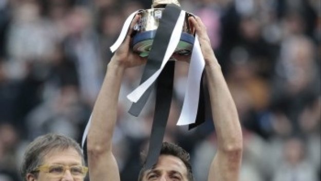 Дел Пиеро отива в Англия