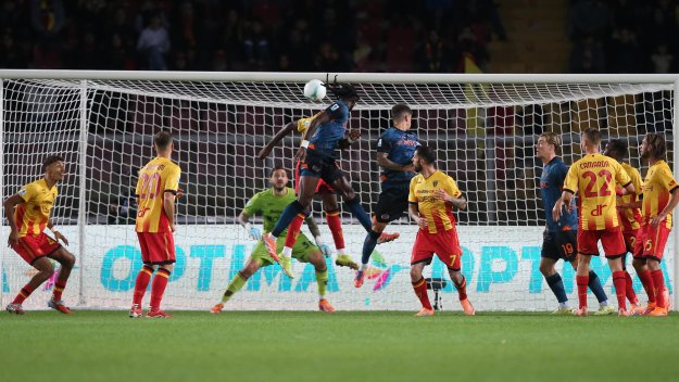 Наполи излъга Лече