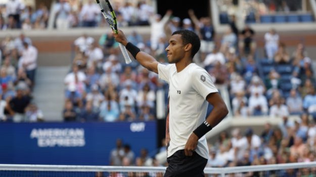 Канадец обърна американец на Финалния турнир в Торино