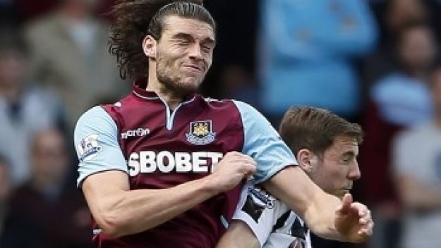 Анди Керъл минава прегледи в Уест Хям