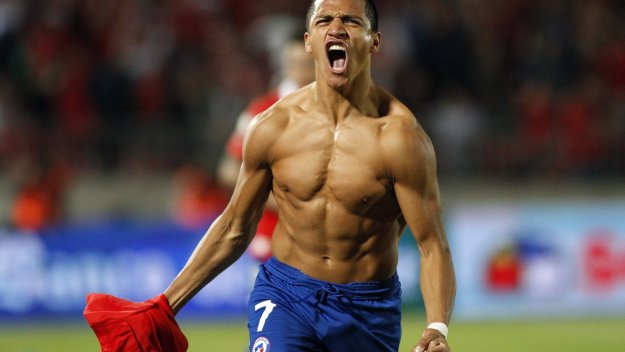 Алексис Санчес съсече Англия насред "Уембли"