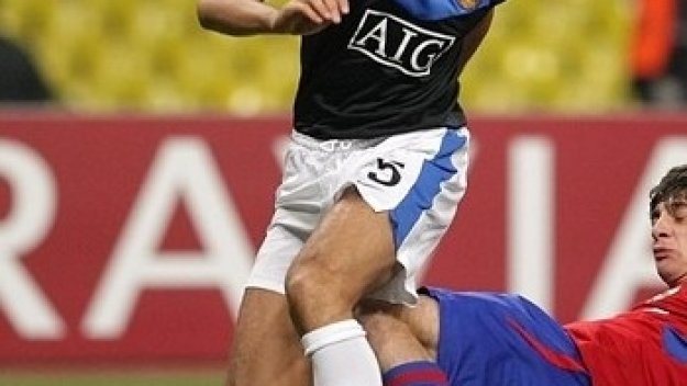 Сър Алекс се моли Рио да оздравее за гостуването на Стоук