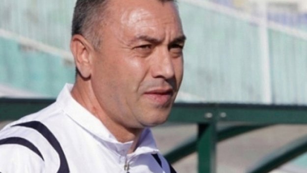 "Татко смърф" се закани на "моряците"
