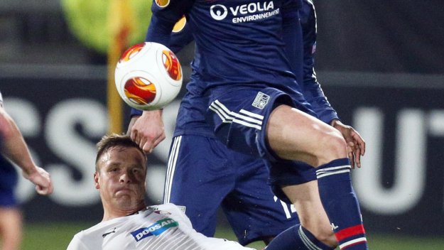 Манчестър Юнайтед поглежда към френския пазар