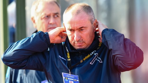 Мъри Стоилов в еуфория: Много трудно някой може да победи Левски