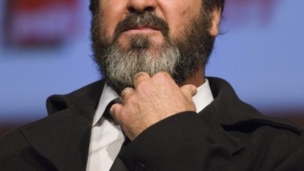 И Кантона се нареди на опашката за мениджър на Юнайтед