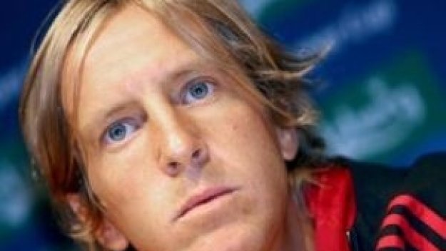 Амброзини е третият капитан на Милан за 27 г.