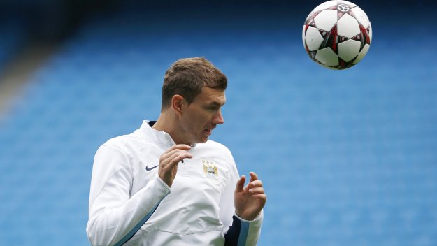 Манчестър Сити няма да продава Един Джеко