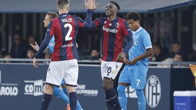 Болоня удари Наполи