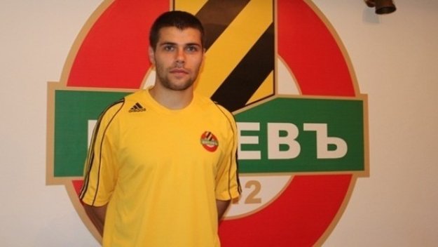 Още един левскар подписа с Миньор Перник