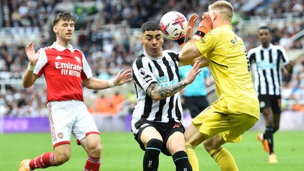 Нюкасъл - Арсенал