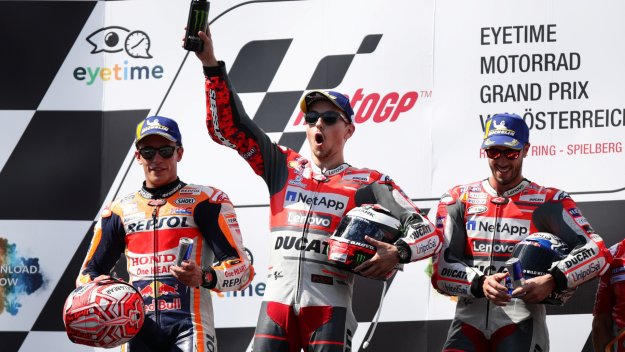 Хорхе Лоренсо победи Маркес в MotoGP