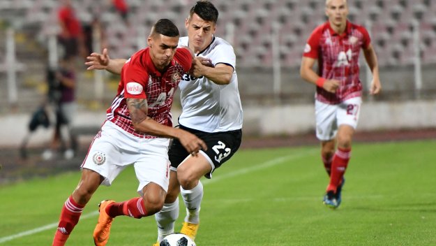 Напрежение до "червено"! Фенове на ЦСКА скочиха на Десподов + СНИМКИ 