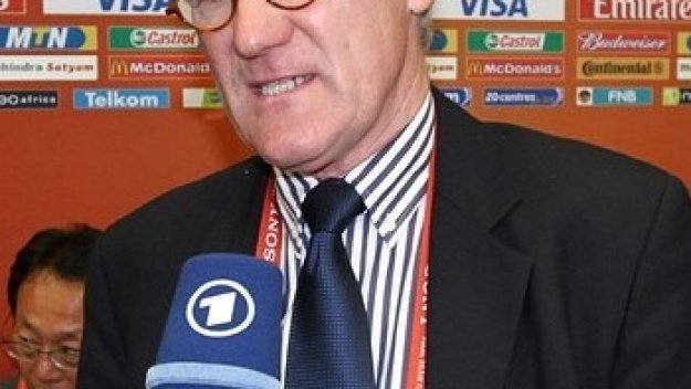 Мортен Олсен обяви състава за Мондиала