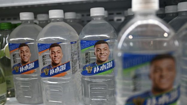 Китайски фирми се отказаха от "диктатора" Мбапе