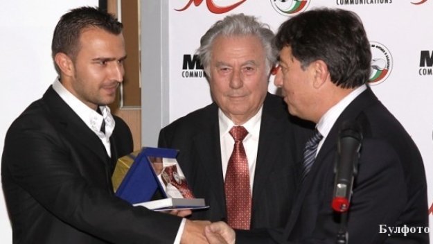 &quot;Сватбата&quot; ще свири Славия - Левски