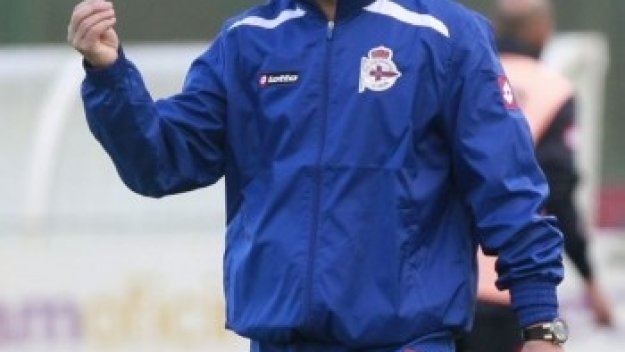 Депортиво бие в дебюта на новия треньор