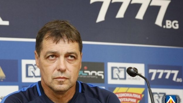Хубчев след резила: Допуснахме много грешки, след първия им гол всичко за нас свърши