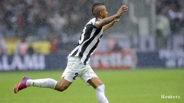 Видал гони рекорд на Руи Барош