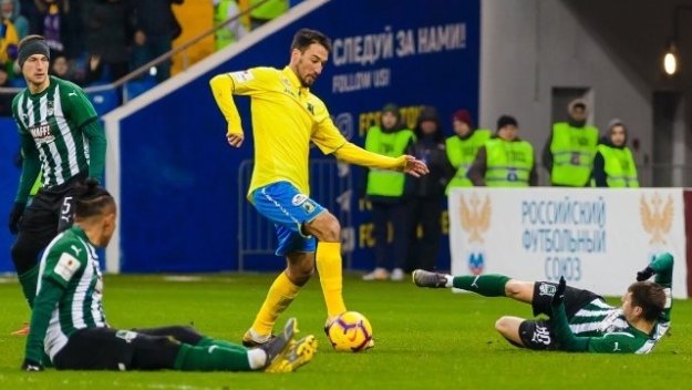 Ивелин Попов опъна от дузпа шампиона на Русия