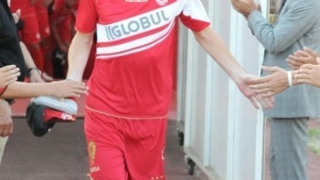 Бивш нападател на ЦСКА и Селтик ще играе в Кипър