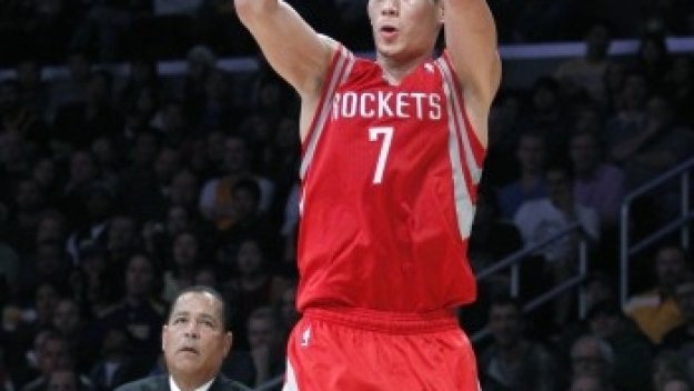 Хюстън разби Никс със 131:103