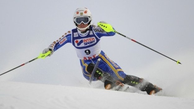 Мария Холмнер е водачка след първия манш на слалома в Аспен
