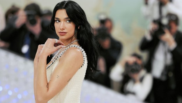 Поп звезда открадна шоуто на Суперкласико в Аржентина + СНИМКИ