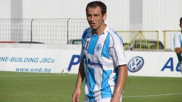 Коко Динев навива Георги Илиев за Локо (Пд)