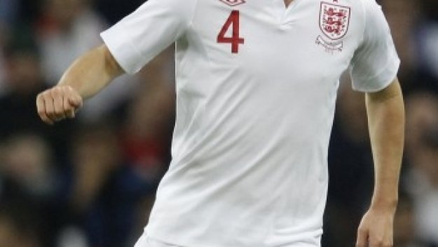 Гарет Бари може да пропусне старта на сезона