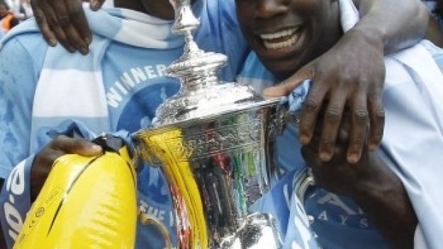 Балотели няма спирка, пак се сби със съотборник