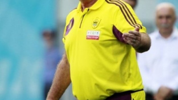 ПСЖ не се отказва от Хидинк