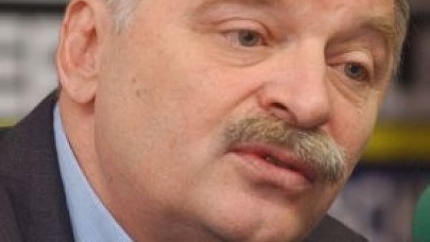 Емил Данчев се застъпи за Бербатов