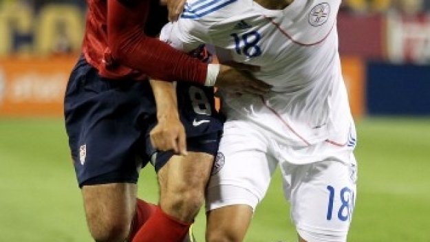 Ювентус взе парагвайския национал Естигарибия