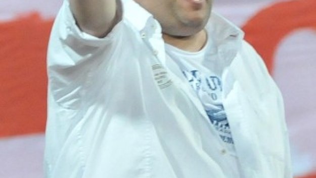 Посегнаха на Дучето