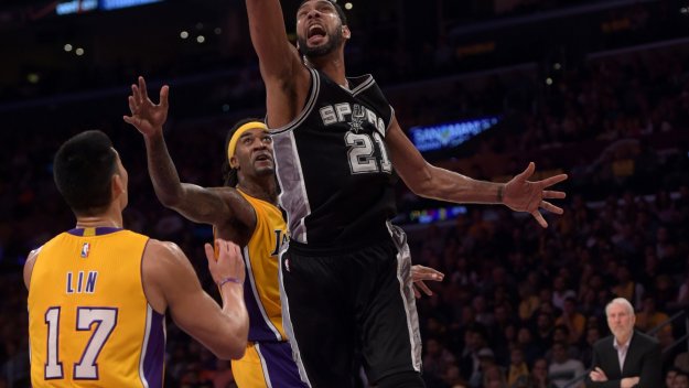 Тим Дънкан мина 25 000 точки