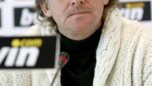 Шустер доволен, че може да се фокусира над Примера
