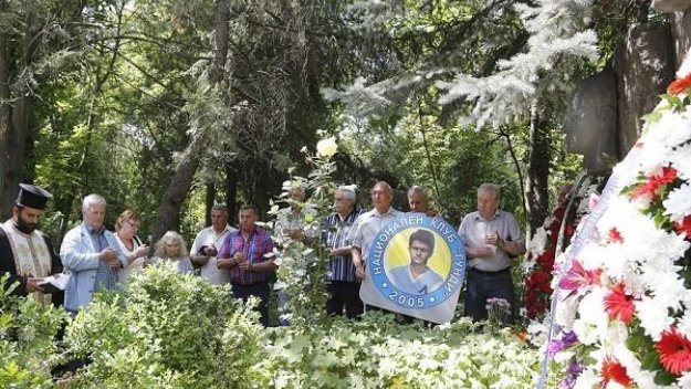 Левски почита Гунди и Котков в събота