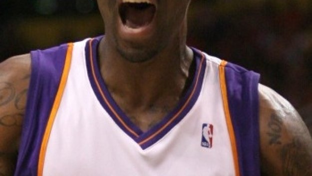 Стъдамайър с 32 точки в дебюта си за Никс