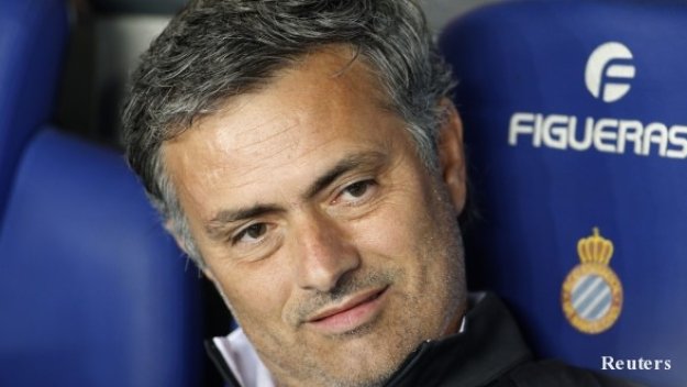 Моуриньо отрича за Португалия