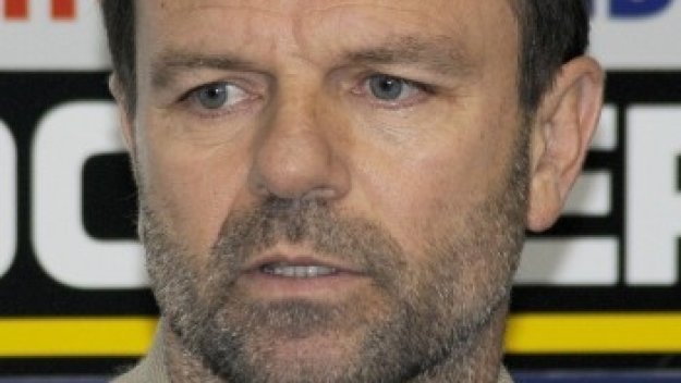 Стойчо Младенов прогнозира червен успех във вечното дерби