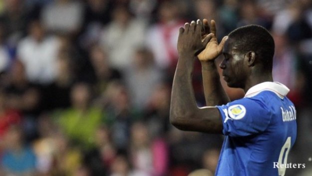 Балотели към критиците: Викайте за друга страна