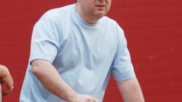 Коко Динев дърпа ушите на Кокала