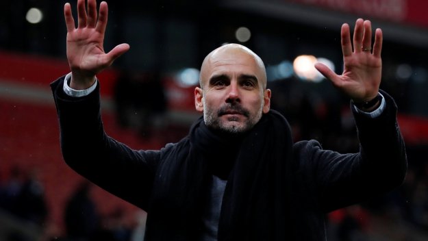 Гуардиола налива пари в каталунски ресторант в Манчестър